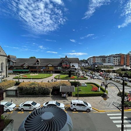 Apartamento Oppitz - No Coracao De Gramado Junto Da Rua Coberta Appartamento Esterno foto