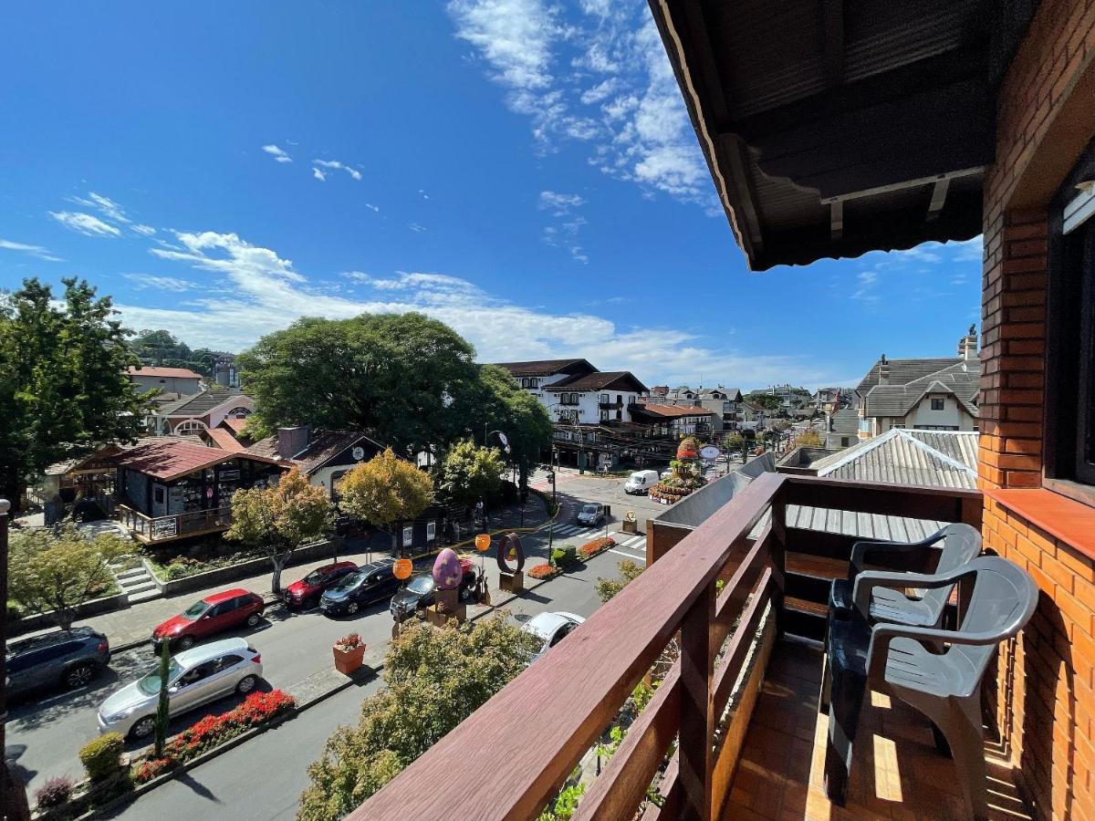 Apartamento Oppitz - No Coracao De Gramado Junto Da Rua Coberta Appartamento Esterno foto