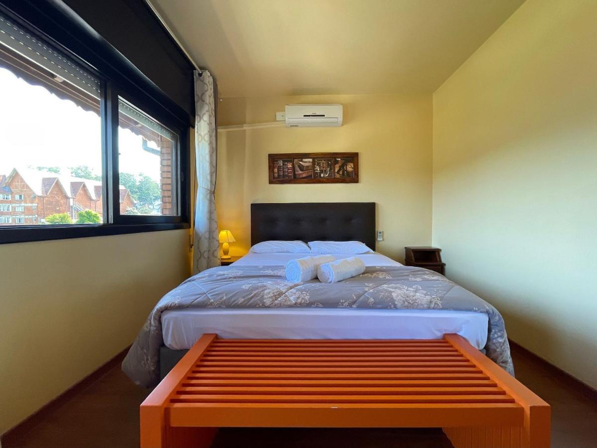 Apartamento Oppitz - No Coracao De Gramado Junto Da Rua Coberta Appartamento Esterno foto